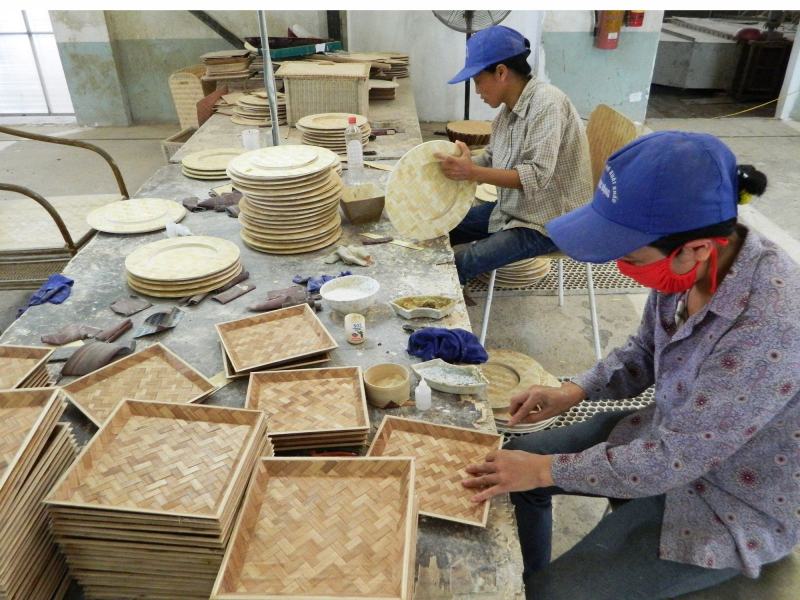 Vietnam water hyacinth basket manufacturer factory production